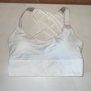 Lululemon white “free to be wild” longline bra/top. Size 6